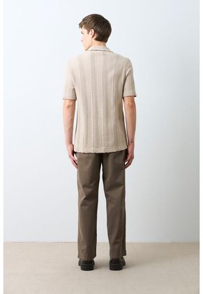 Camisa Manga Corta Resort Para Hombre Oroa Camisa Manga Corta Resort Para Hombre Oroa Crema S VÉLEZ