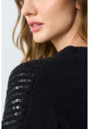 Sweater Tejido Oversized Para Mujer Nácar Sweater Tejido Oversized Para Mujer Nácar Negro XS VÉLEZ