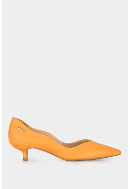 Tacones Cerrados Jade De Cuero Para Mujer Tacón Bajo Amarillo Tacones Cerrados Jade De Cuero Para Mujer Tacón Bajo Amarillo 36 Vélez