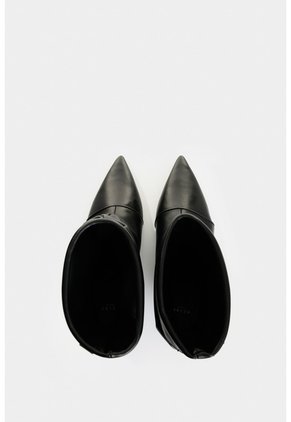 Botín Arizona En Cuero Para Mujer Botín Arizona En Cuero Para Mujer Negro 37 VÉLEZ