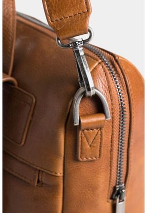 Morral Mini Saba De Cuero Para Mujer Multifunción Morral Mini Saba De Cuero Para Mujer Multifunción Miel VÉLEZ