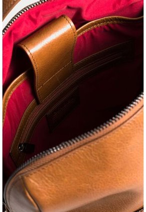Morral Mini Saba De Cuero Para Mujer Multifunción Morral Mini Saba De Cuero Para Mujer Multifunción Miel VÉLEZ
