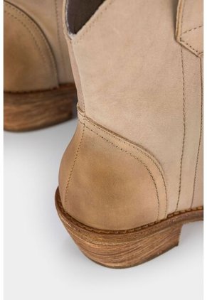 Botines Caña Media Princeton Para Mujer De Cuero Tamponado Con Efecto Envejecido Botines Caña Media Princeton Para Mujer De Cuero Tamponado Con Efecto Envejecido Kaky 40 Vélez