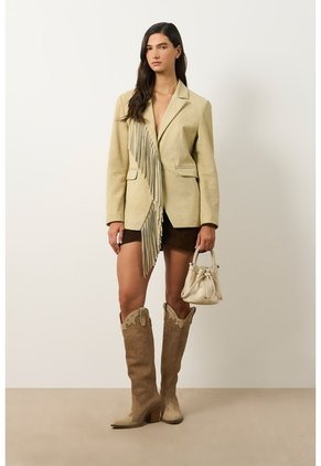 Blazer En Gamuza Para Mujer Lyra Blazer En Gamuza Para Mujer Lyra Arena S VÉLEZ
