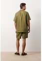 Camisa Manga Corta En Lino Para Hombre Málaga Camisa Manga Corta En Lino Para Hombre Málaga Verde Oliva XL VÉLEZ de Vélez