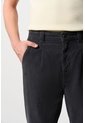 Pantalón Semi Holgado Para Hombre Ivy Pantalón Semi Holgado Para Hombre Ivy Gris Pistola 34 VÉLEZ de Vélez