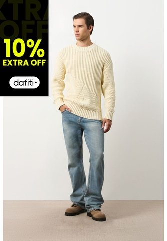 Sweater Oversized Para Hombre Cayena Sweater Oversized Para Hombre Cayena Crema M VÉLEZ Vélez