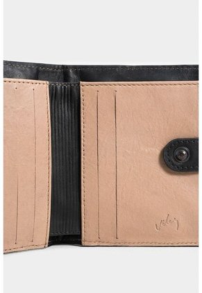 Billetera Golden De Cuero Para Mujer Detalle Grabado Billetera Golden De Cuero Para Mujer Detalle Grabado Negro VÉLEZ