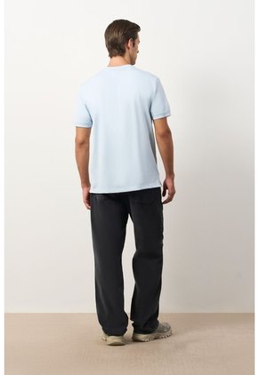 Camiseta Pacífico Manga Corta Para Hombre Semi-fitted Camiseta Pacífico Manga Corta Para Hombre Semi-fitted Azul Claro M VÉLEZ