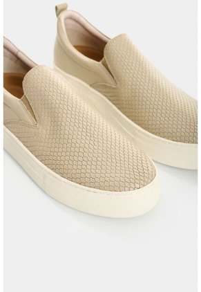 Mocasines En Cuero Grabado Para Mujer Gael Mocasines En Cuero Grabado Para Mujer Gael Arena 38 VÉLEZ