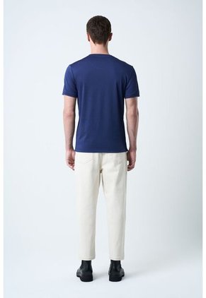 Camiseta Micropima Arizona Para Hombre Semi Ajustada Camiseta Micropima Arizona Para Hombre Semi Ajustada Azul Oscuro XXL VÉLEZ