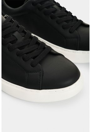 Tenis Cabernet 2.0 En Cuero Para Hombre Tenis Cabernet 2.0 En Cuero Para Hombre Negro 42 VÉLEZ