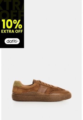 Tenis En Cuero Para Hombre Clima Nacar Tenis En Cuero Para Hombre Clima Nacar Miel 45 VÉLEZ