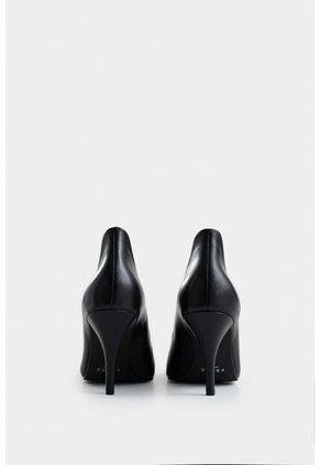 Tacones Cerrados Iris De Cuero Para Mujer Puntera Metálica Tacones Cerrados Iris De Cuero Para Mujer Puntera Metálica Negro 41 Vélez