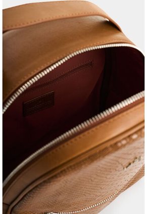 Morral De Cuero Grabado Para Mujer Easy Morral De Cuero Grabado Para Mujer Easy Miel VÉLEZ