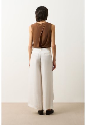 Pantalón Palazzo Holgado Para Mujer Almaris Pantalón Palazzo Holgado Para Mujer Almaris Crema 10 VÉLEZ