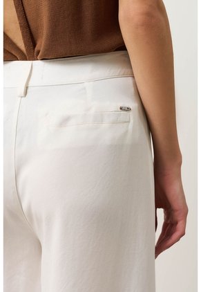 Pantalón Palazzo Holgado Para Mujer Almaris Pantalón Palazzo Holgado Para Mujer Almaris Crema 10 VÉLEZ