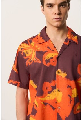 Camisa Manga Corta Para Hombre Brisa Camisa Manga Corta Para Hombre Brisa Vinotinto S VÉLEZ