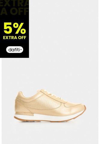 Tenis De Cuero Con Detalle Grabado Para Mujer Tropical 2 Tenis De Cuero Con Detalle Grabado Para Mujer Tropical 2 Dorado 40 VÉLEZ Vélez