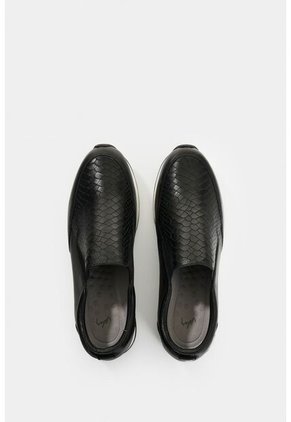 Mocasines De Cuero Grabado Para Mujer Zippa 2 Mocasines De Cuero Grabado Para Mujer Zippa 2 Negro 41 VÉLEZ