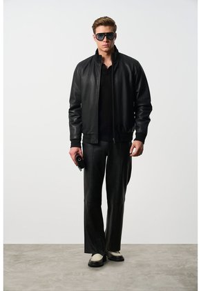 Chaqueta Clásica Doble Faz De Cuero Para Hombre Luminia Chaqueta Clásica Doble Faz De Cuero Para Hombre Luminia Negro XXXL VÉLEZ