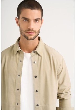 Camisa Manga Larga Para Hombre Gamuza Camisa Manga Larga Para Hombre Gamuza Verde XL VÉLEZ