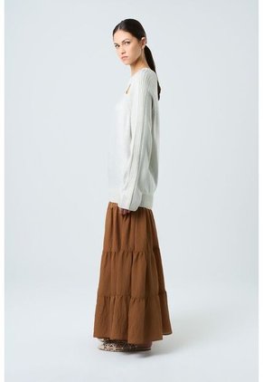 Sweater Star En Tejido Rectilíneo Para Mujer Efecto Metalizado Sweater Star En Tejido Rectilíneo Para Mujer Efecto Metalizado Crema L VÉLEZ