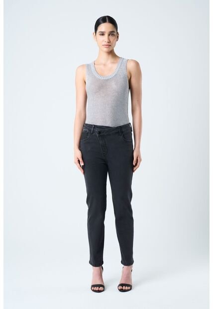 Jean Danika Slim En Denim Confort Para Mujer Bota Recta Jean Danika Slim En Denim Confort Para Mujer Bota Recta Negro 10 VÉLEZ