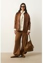 Pantalón Bota Englobada De Tejido Plano Para Mujer Arizona Pantalón Bota Englobada De Tejido Plano Para Mujer Arizona Miel 14 VÉLEZ de Vélez