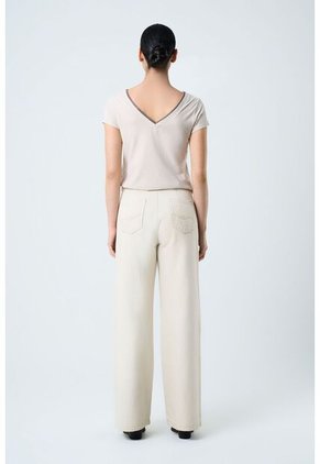 Camiseta Básica Para Mujer Millaré Metálico Decorativo Camiseta Básica Para Mujer Millaré Metálico Decorativo Arena XS VÉLEZ