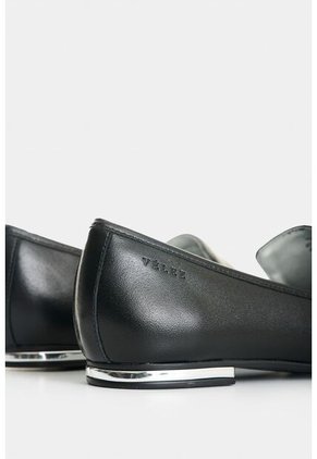 Mocasín En Cuero Para Mujer Ocaso Mocasín En Cuero Para Mujer Ocaso Negro 36 VÉLEZ