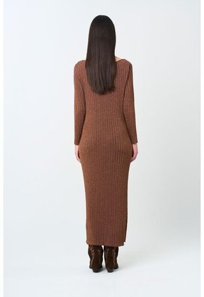 Vestido Tejido Silueta Ajustada Para Mujer Gael Vestido Tejido Silueta Ajustada Para Mujer Gael Bronce 10 VÉLEZ