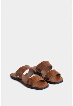 Sandalia Plana Iris De Cuero Para Mujer Grabada Sandalia Plana Iris De Cuero Para Mujer Grabada Miel 38 VÉLEZ