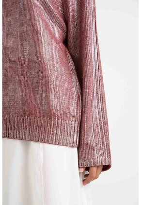 Sweater Star En Tejido Rectilíneo Para Mujer Efecto Metalizado Sweater Star En Tejido Rectilíneo Para Mujer Efecto Metalizado Vinotinto M VÉLEZ