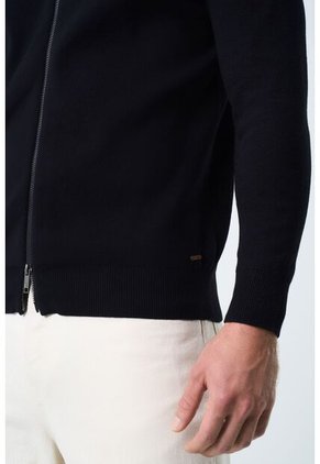 Sweater Misuri Tejido Para Hombre Cuello Alto Sweater Misuri Tejido Para Hombre Cuello Alto Negro XL VÉLEZ