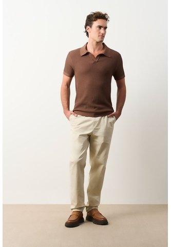 Polo Manga Corta Draco 2.0 Tejida Para Hombre Texturizada Polo Manga Corta Draco 2.0 Tejida Para Hombre Texturizada Tabaco S VÉLEZ Vélez