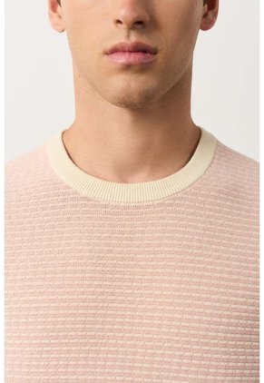 Camiseta Tejida Para Hombre Lascar Camiseta Tejida Para Hombre Lascar Rosado L VÉLEZ