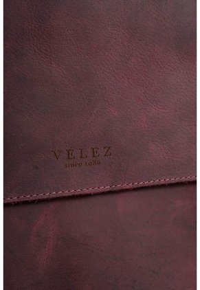 Sobre Portable De Cuero Liso Sobre Portable De Cuero Liso Vinotinto Vélez