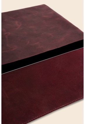 Sobre Portable De Cuero Liso Sobre Portable De Cuero Liso Vinotinto Vélez