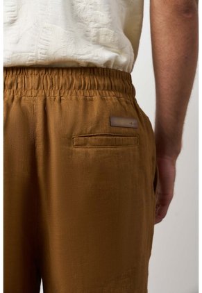 Pantalón Relaxed Fit Para Hombre Elon Pantalón Relaxed Fit Para Hombre Elon Cafe 36 VÉLEZ