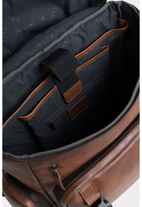 Morral Archaeology 2.0 De Cuero Para Hombre Bolsillos Laterales Morral Archaeology 2.0 De Cuero Para Hombre Bolsillos Laterales Miel Vélez