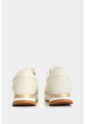 Tenis De Cuero Con Detalle Grabado Para Mujer Tropical 2 Tenis De Cuero Con Detalle Grabado Para Mujer Tropical 2 Blanco 37 VÉLEZ