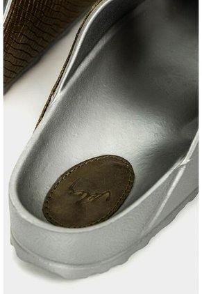 Sandalia Plana Bahamas De Eva Para Mujer Apliques En Cuero Gris Sandalia Plana Bahamas De Eva Para Mujer Apliques En Cuero Gris 39 Vélez