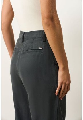 Pantalón Bota Englobada De Tejido Plano Para Mujer Arizona Pantalón Bota Englobada De Tejido Plano Para Mujer Arizona Negro 10 VÉLEZ