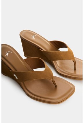 Sandalia Plataforma En Cuero Para Mujer Cienaga Sandalia Plataforma En Cuero Para Mujer Cienaga Miel 37 VÉLEZ
