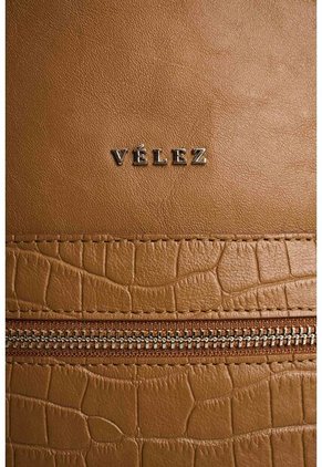 Morral De Cuero Grabado Para Mujer Floral Morral De Cuero Grabado Para Mujer Floral Miel VÉLEZ