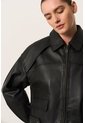 Chaqueta Boxy En Cuero Para Mujer Cayena Chaqueta Boxy En Cuero Para Mujer Cayena Negro S VÉLEZ de Vélez
