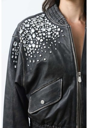 Chaqueta Bomber De Cuero Para Mujer Luzia Chaqueta Bomber De Cuero Para Mujer Luzia Negro S VÉLEZ