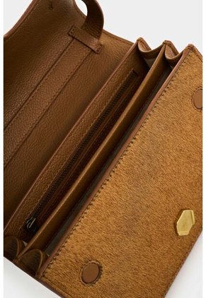 Bandolera Garniel En Cuero Pelo Para Mujer Bandolera Garniel En Cuero Pelo Para Mujer Miel VÉLEZ