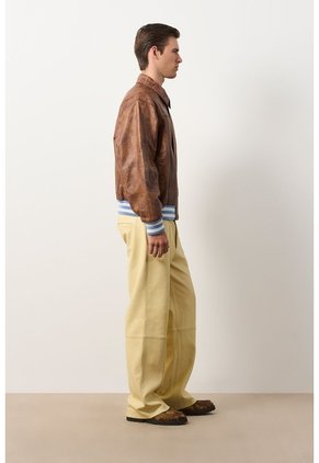 Chaqueta Bomber En Cuero Envejecido Para Hombre Chaqueta Bomber En Cuero Envejecido Para Hombre Cafe XL VÉLEZ